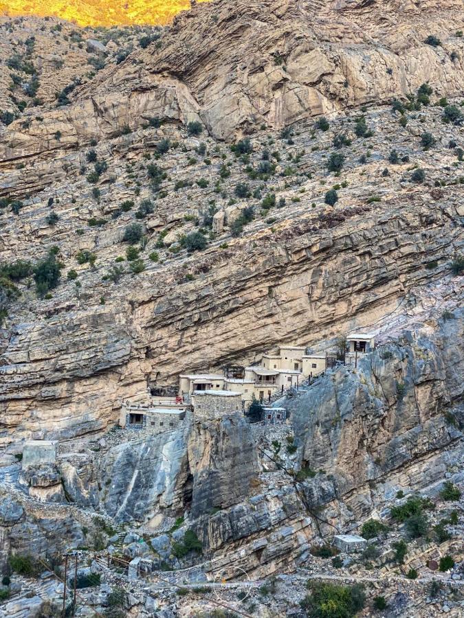 The Suwgra-al-jabal Al-akdar Sūkirah